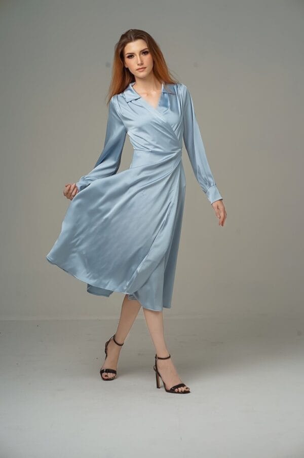 Blue wrap dress - Image 4