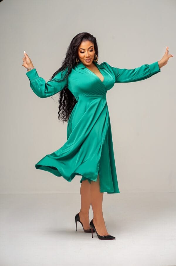 Green wrap dress - Image 2